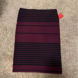 Small Burgandy/black skirt