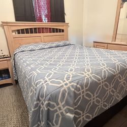 Queen zise 6 bedroom set