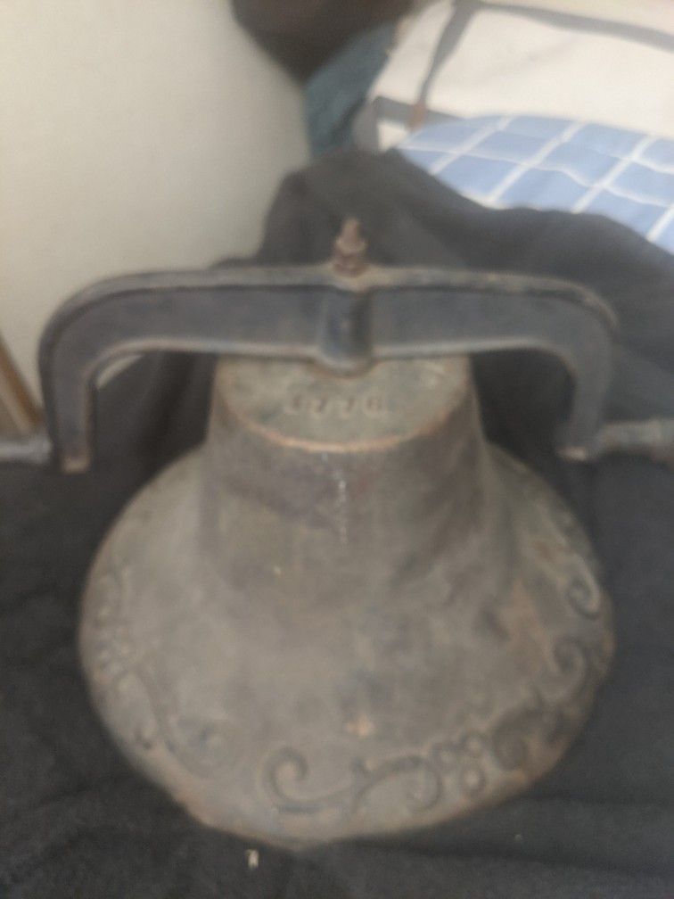Collectors Must Have 1776 School Church Bell