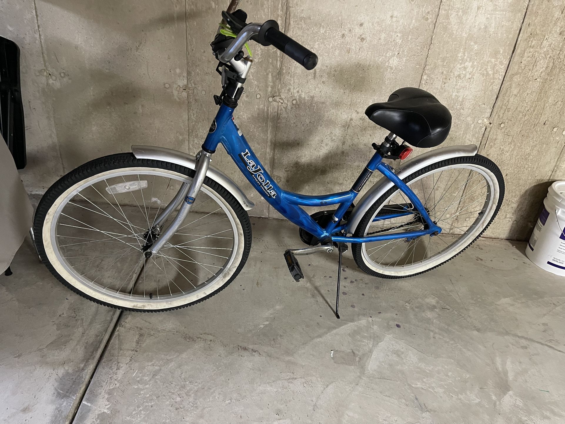 Schwinn La Jolla Street Cruiser Bike For Women
