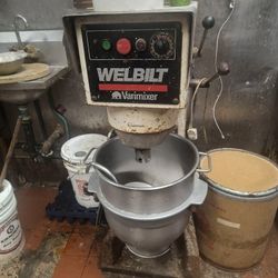 WELBILT 40Qt Mixer 