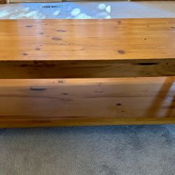 Pine Coffee Table / Matching End Table