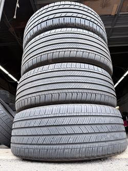 4 Used 235/55/19 Michelin Primacy All Season Tires