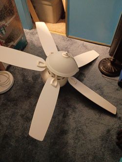 Harbor breeze five blade ceiling fan with light kit