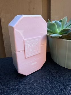 Kayali Yum Boujee Marshmallow 81 Intense – 100ml New & Sealed