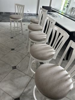 Kitchen bar stools