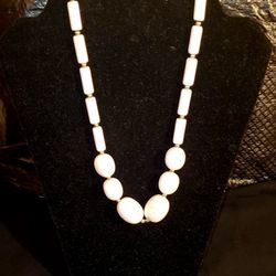 Vintage oval shape white satin glass like and gold accent bead rope 20-inch necklace