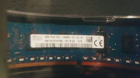 4GB Hynix Pc3 - 14900r (1866) RAM