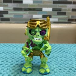 Treasure X Monster Gold Coldswamp action figure