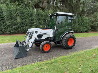 2025 Bobcat CT2540 Tractor - 40HP - Full Cab - NEW only 5 Hours