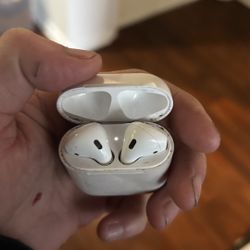 AirPods 