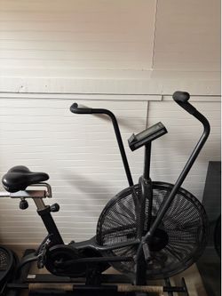 Assault fitness assault bike