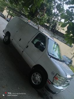 2011 Ford E-250