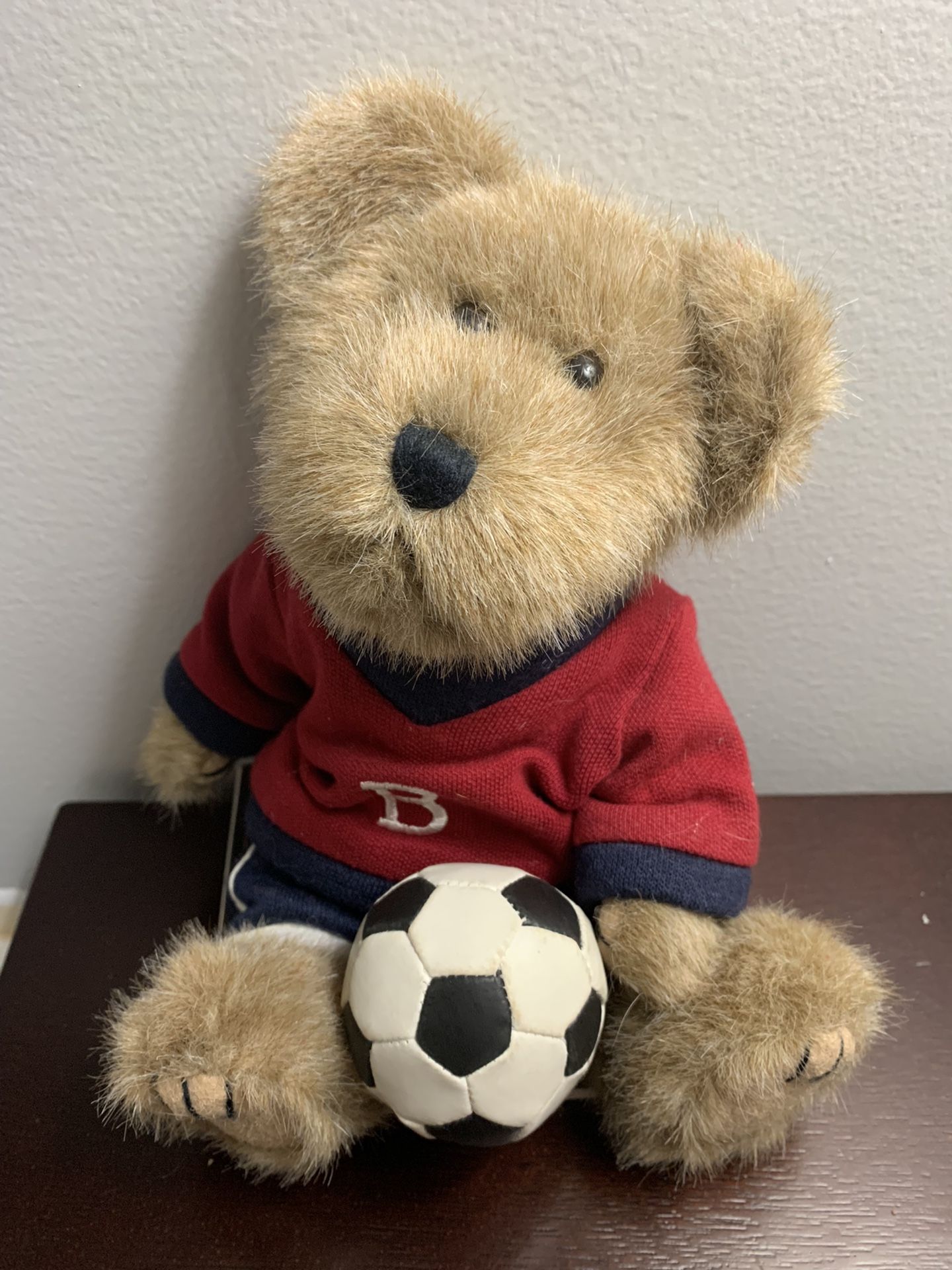 Boyds Bears Stryker 10 inch Plush Soccer Bear