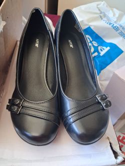 Women's shoes