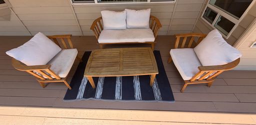 Patio furniture set