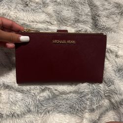 Micheal Kors Leather Smartphone Wallet 