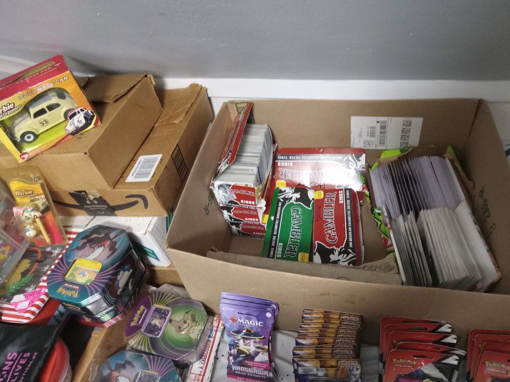 I'm Loaded And Unloading Fast,all Cards Are Cheap And Under 25 And All Bulk Buying U Get 30 Percent The Price Of Ebays Going Price.