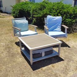 Patio set with table