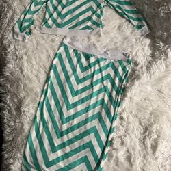 2 Piece Outfits Under Knees Skirt Size S