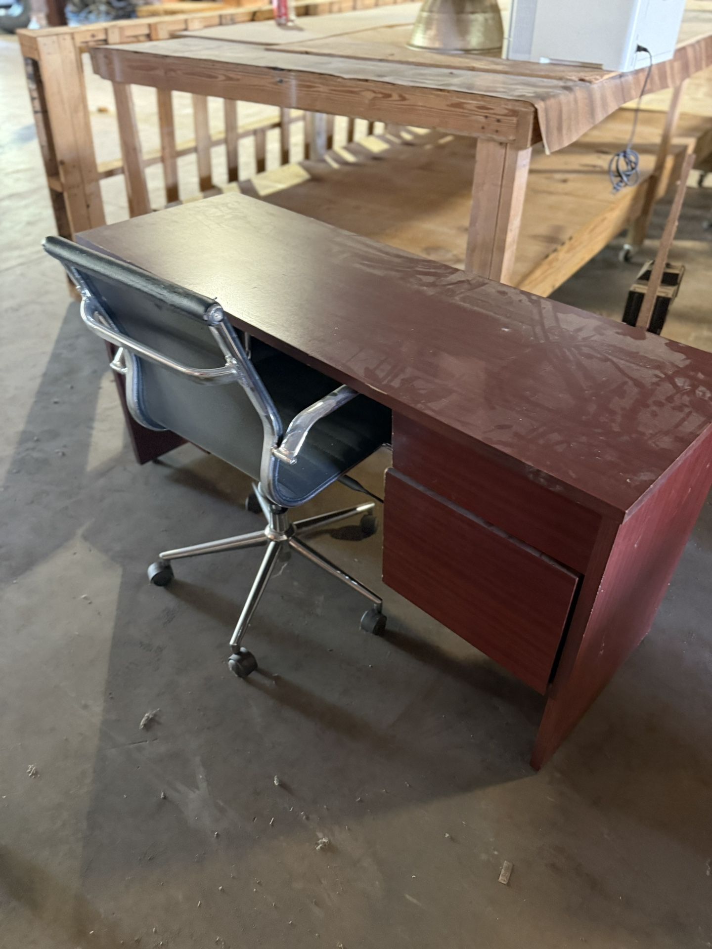 Small Desk And Chair 