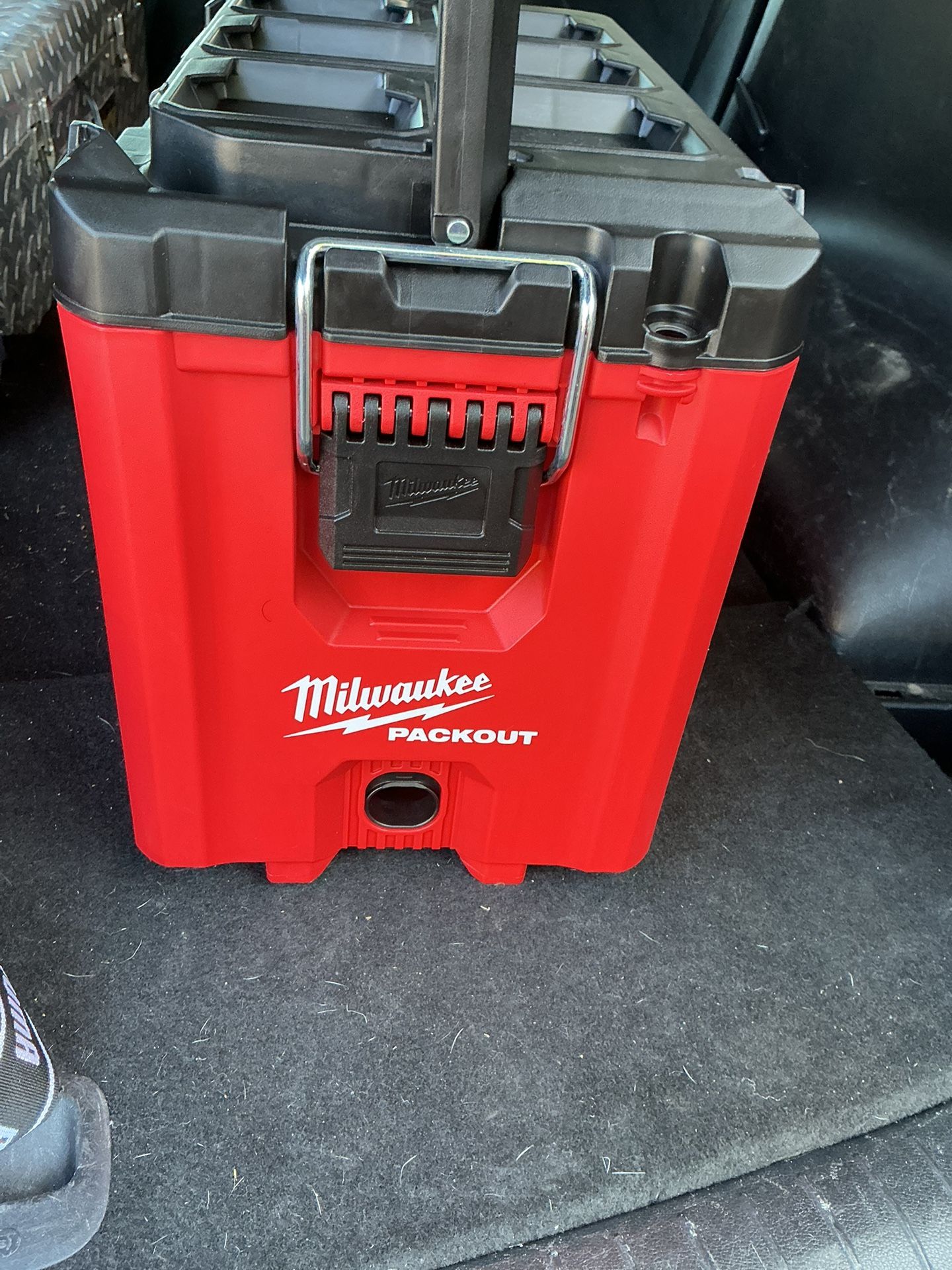 Milwaukee Pack out And Cup