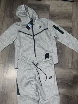 NIKE TECH sets size M