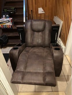 Recliner chair