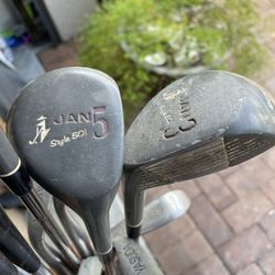 Woman’s  Golf Clubs 