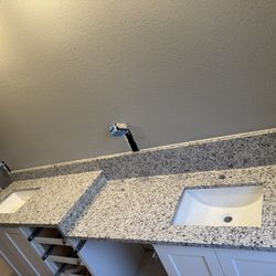 Granite And Quartz Countertops 