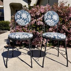 Beautiful Patio Bistro Chair Set