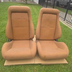 Universal Racing Seats