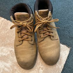 Women’s Hiking Boots