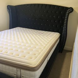 *BEAUTIFUL LUXURY BRAND NEW CAL KING BED AND MATTRESS * LIKE NEW LUXURY AESTHETIC**
