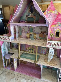 Big Doll House
