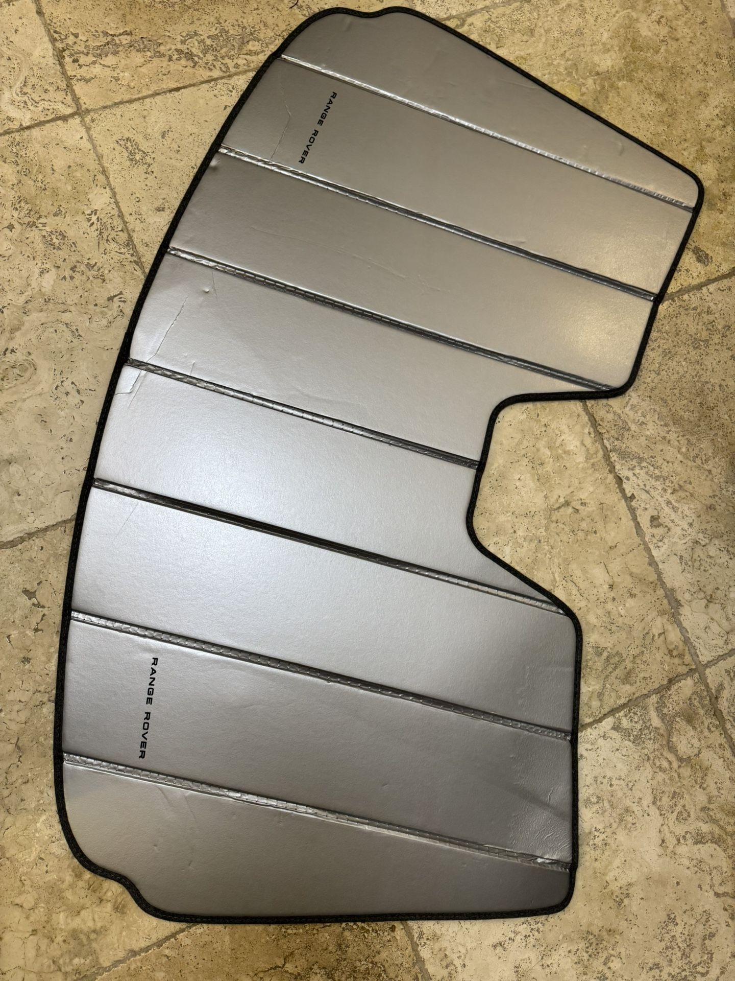 Range Rover Windshield Sun Shield / Original