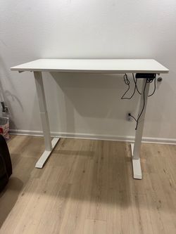 Office Desk Adjustable Height $125