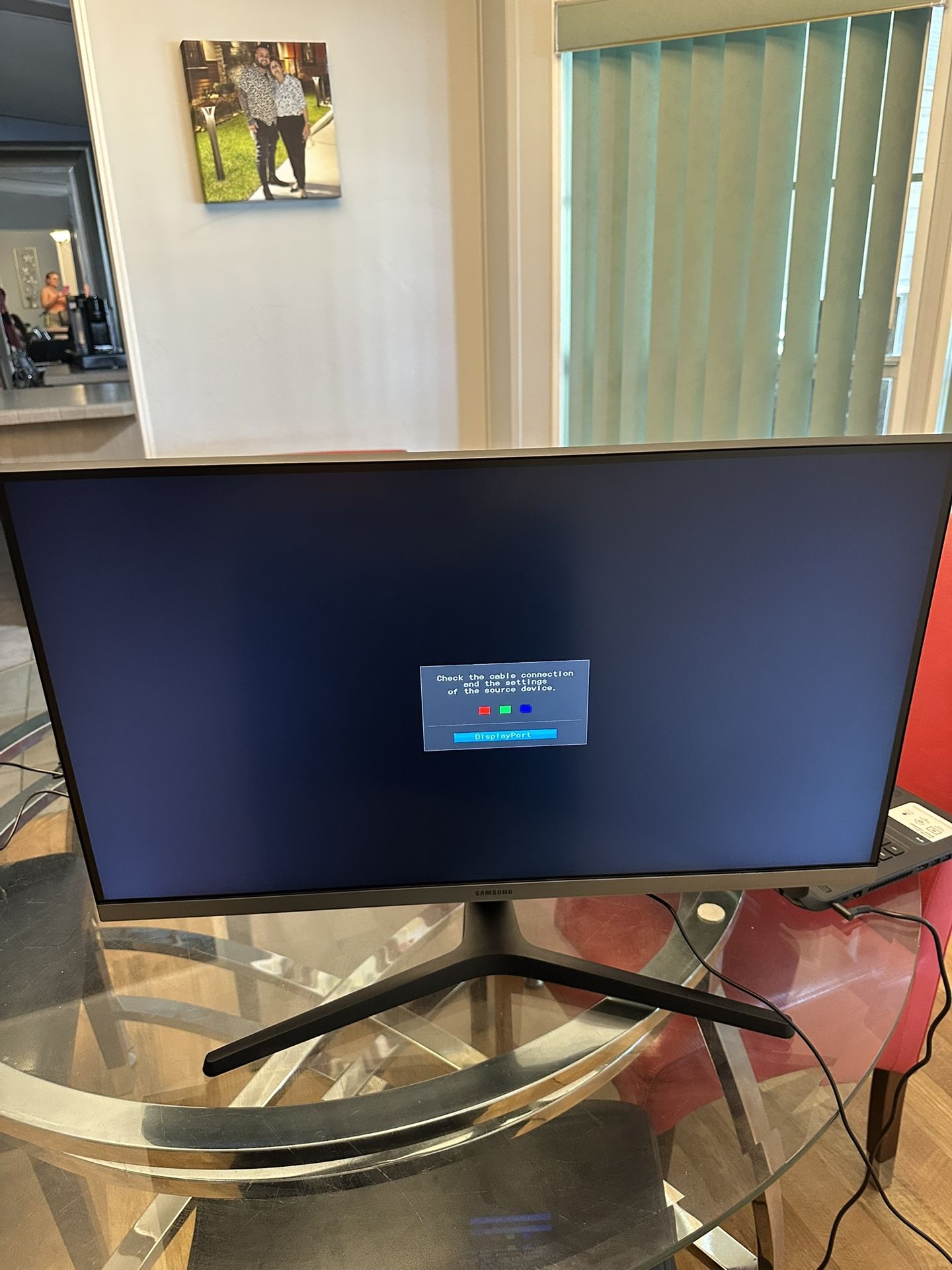 Samsung Viewfinity UHD IPS AMD FREESYNC MONITOR WITH HDR (28 INCH) BLACK