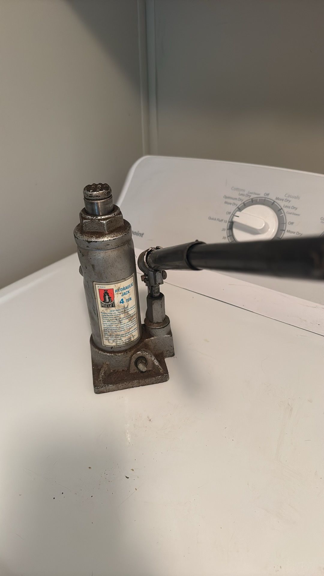 4 Ton Bottle Jack Works Great