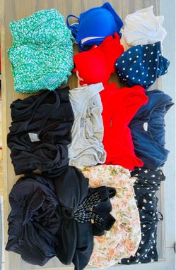 Summer Dresses & Swimwear - Women’s Medium