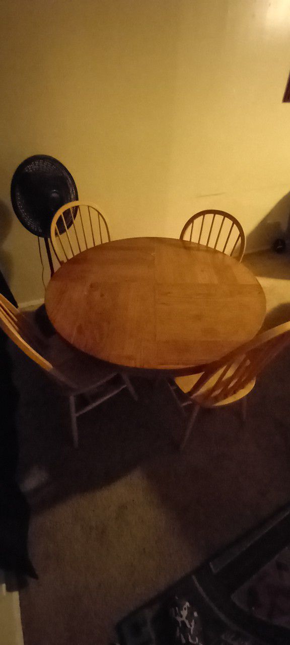 Wood Kitchen Table With 4 Chairs