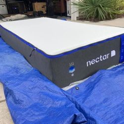 Nectar Twin Size Memory Foam Mattress Bed - Like New 
