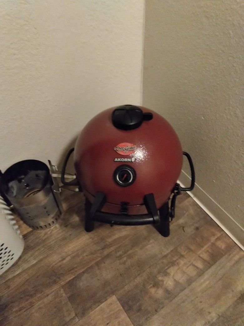 Akorn Smoker- Grill