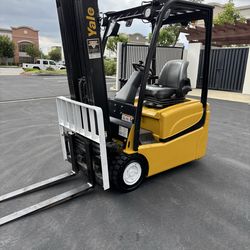 Yale Forklift 3000lb 36 Volt