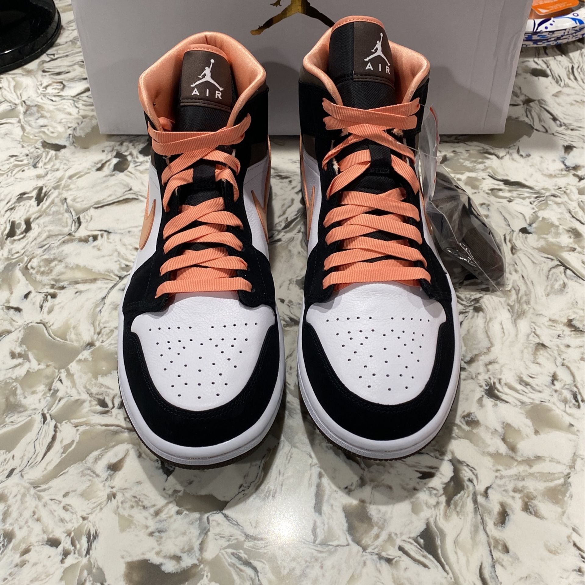 Jordan 1 Mid Peach Mocha