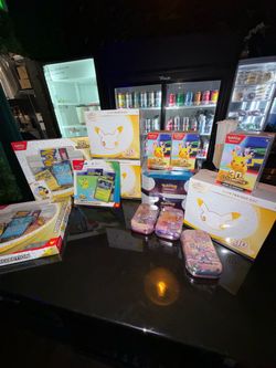 30th Pokemon Celebrations Anniversary Collection Bundle