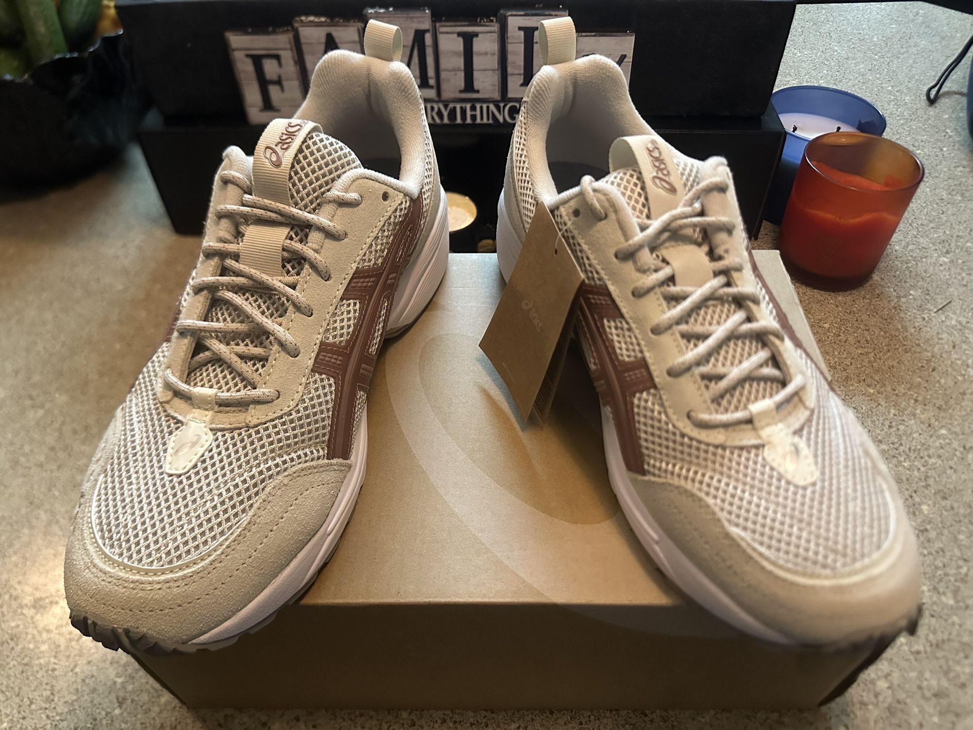 ASICS Gel 1090 v2 light Dust 9.5