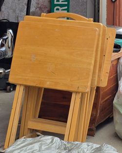 Set of Foldable All Wood TV Trays with Stand