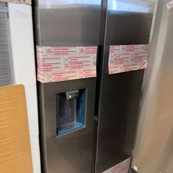 Samsung stainless steel side by side fridge new with warranty