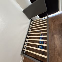 Twin Bed 